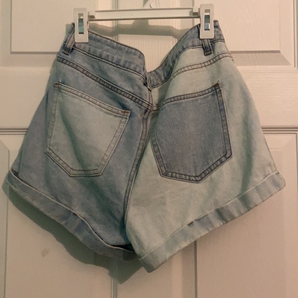 Pacsun Hopper Patch Denim Mom Shorts - Picture 3 of 4